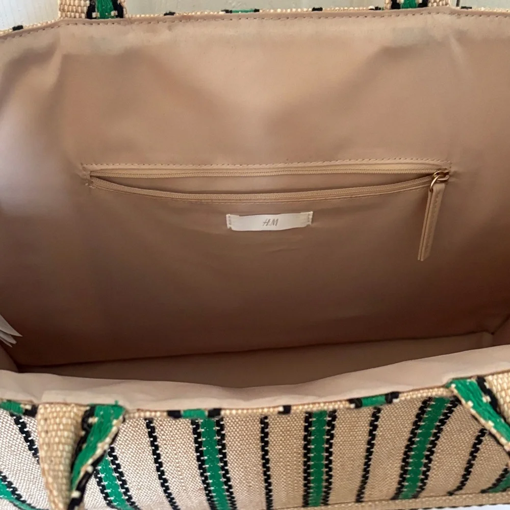 H&M Tan and Green Striped Tote Bag - Picture 3 of 3